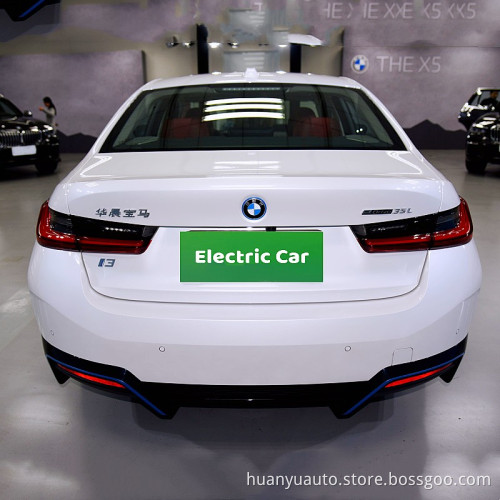 Pure electric mid size vehicle BMW I3